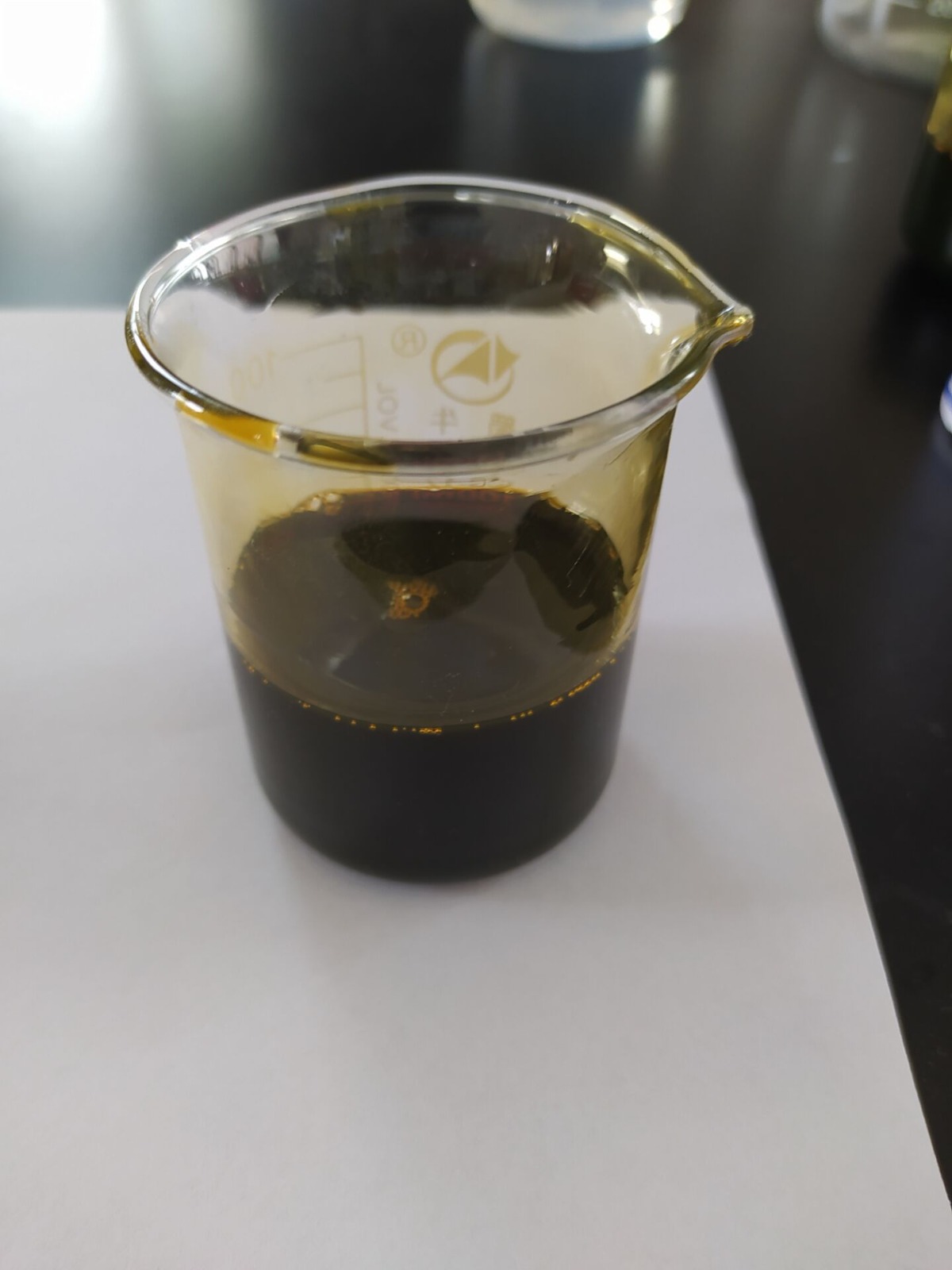 مزرعة خضراء في موسم النمو